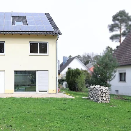 Gemuetliches Doppelhaushaelfte Villa Erlangen